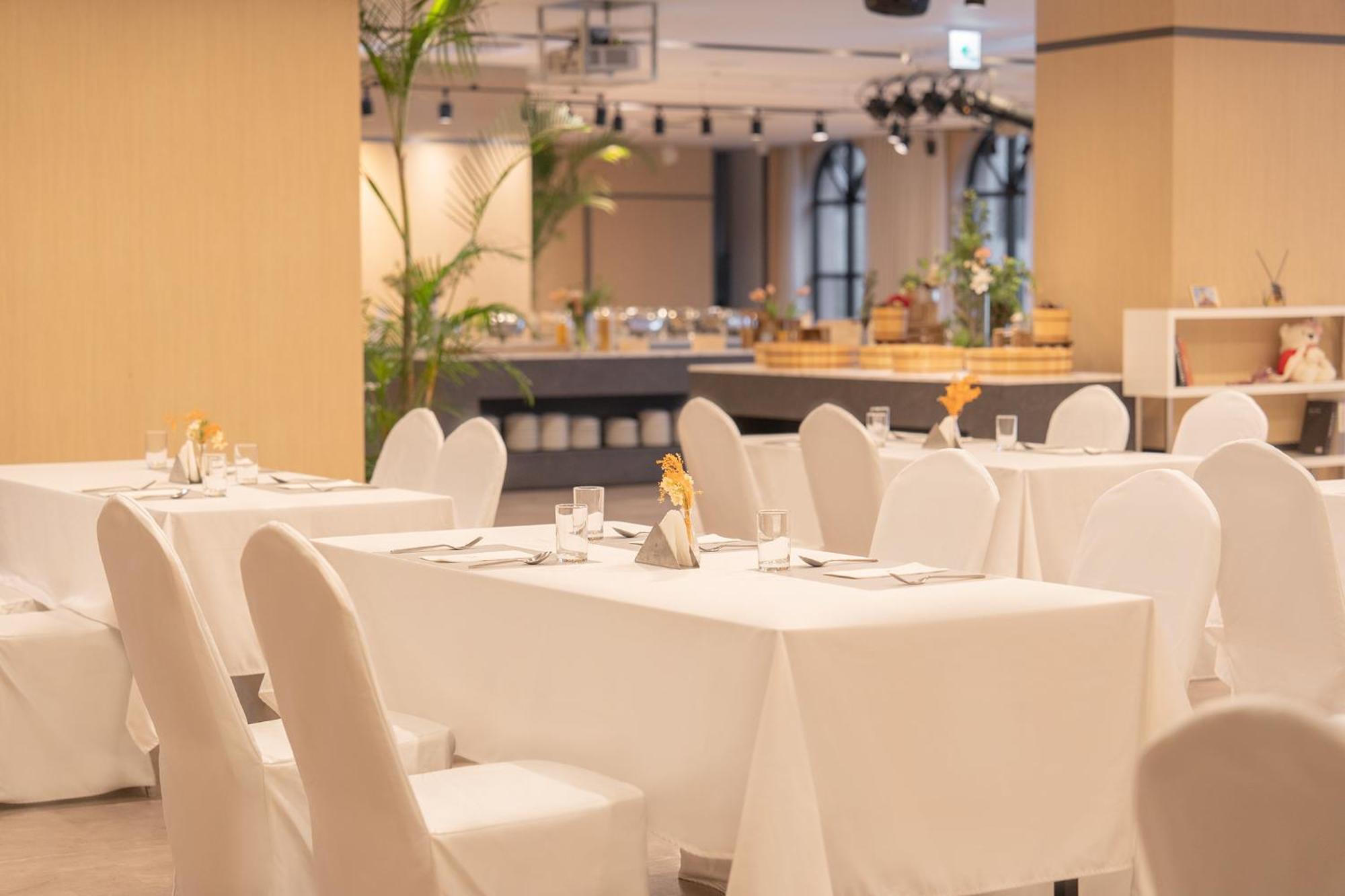 Ramada By Wyndham Yongin Hotel Buitenkant foto